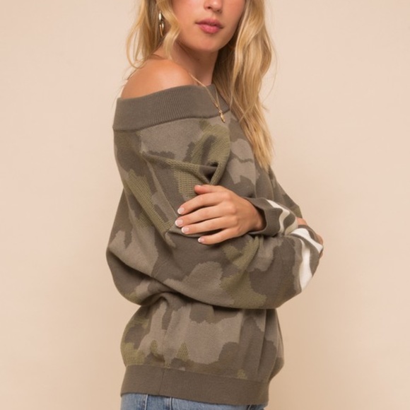 Last 1! NWT CAMOUFLAGE Camo Knit Top - Picture 9 of 13